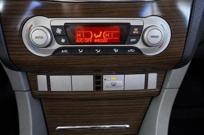 Ford Focus II Рестайлинг с пробегом 2008 года, цена 469 000 рублей, 250602 км, хэтчбек, Автокод Объявления