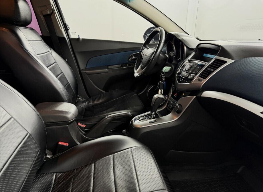 Chevrolet Cruze I Москва  - изображение 12