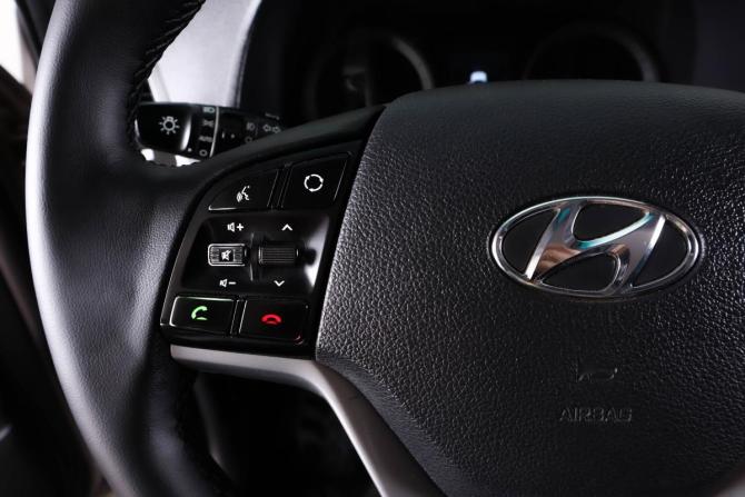 Hyundai Tucson III Рестайлинг с пробегом 2018 года, цена 1 899 000 рублей, 206875 км, внедорожник, Автокод Объявления