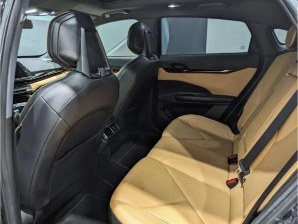 Changan UNI-V I с пробегом 2022 года, цена 1 695 000 рублей, 80544 км, лифтбек, Автокод Объявления