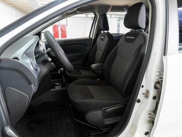 Renault Logan II Рестайлинг с пробегом 2020 года, цена 1 474 000 рублей, 35677 км, седан, Автокод Объявления