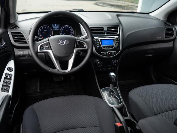 Hyundai Solaris I с пробегом 2013 года, цена 965 000 рублей, 102623 км, седан, Автокод Объявления