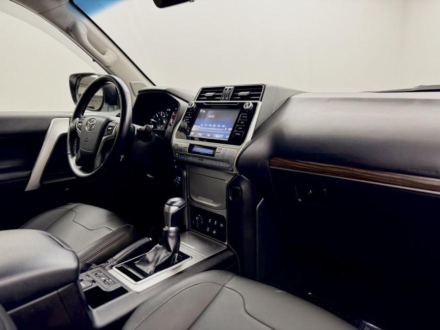 Toyota Land Cruiser Prado 150 Series Рестайлинг 2 Вологда  - изображение 12