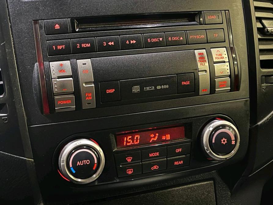 Mitsubishi Pajero IV Рестайлинг 1 Новосибирск  - изображение 28