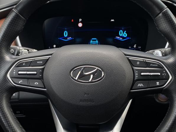 Hyundai Santa Fe IV Рестайлинг с пробегом 2021 года, цена 3 799 000 рублей, 103800 км, внедорожник, Автокод Объявления