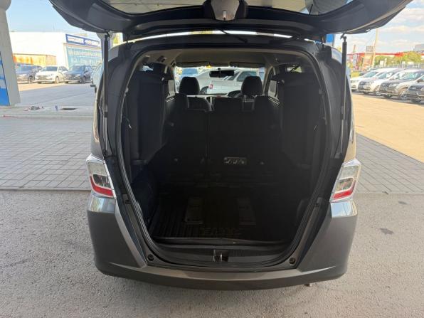 Honda Freed I Рестайлинг с пробегом 2011 года, цена 995 000 рублей, 103000 км, компактвэн, Автокод Объявления