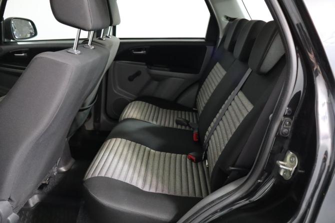 Suzuki SX4 I (Classic) Рестайлинг с пробегом 2013 года, цена 899 000 рублей, 143000 км, хэтчбек, Автокод Объявления
