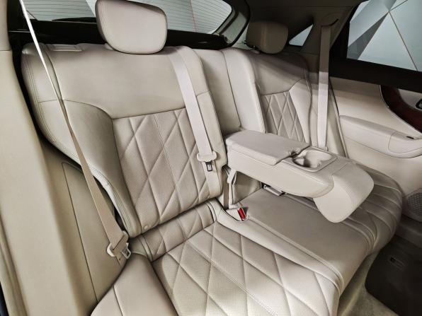 Infiniti QX70 с пробегом 2016 года, цена 1 995 000 рублей, 283506 км, внедорожник, Автокод Объявления