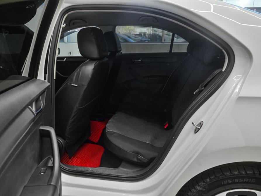 Skoda Rapid I Рестайлинг Челябинск  - изображение 15