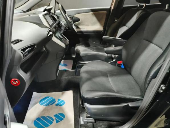Toyota Wish II с пробегом 2010 года, цена 1 230 000 рублей, 205022 км, минивэн, Автокод Объявления