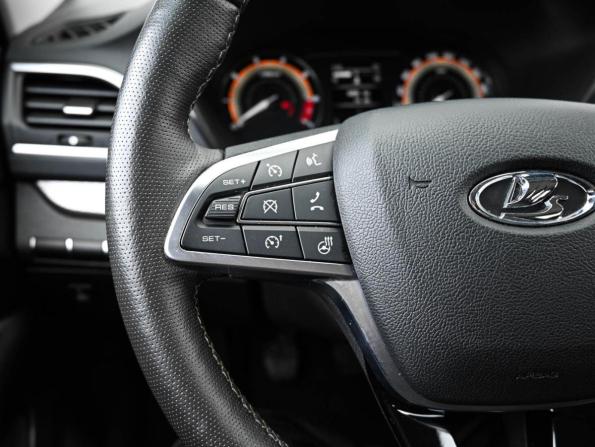 Lada (ВАЗ) Vesta I Рестайлинг (NG) с пробегом 2023 года, цена 1 068 000 рублей, 64355 км, седан, Автокод Объявления