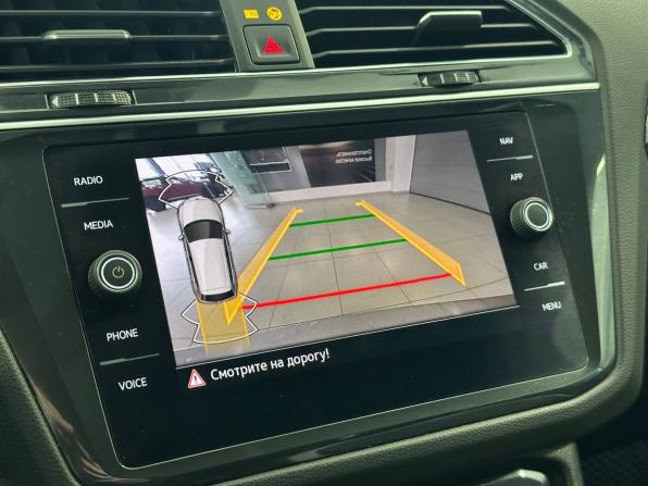 Volkswagen Tiguan II Рестайлинг с пробегом 2022 года, цена 3 087 000 рублей, 65825 км, внедорожник, Автокод Объявления