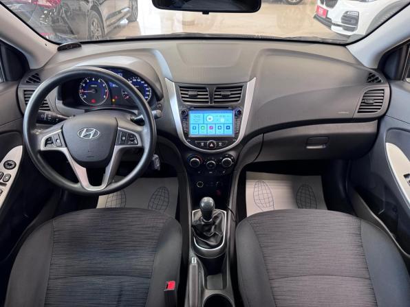 Hyundai Solaris I Рестайлинг с пробегом 2014 года, цена 890 000 рублей, 137051 км, седан, Автокод Объявления