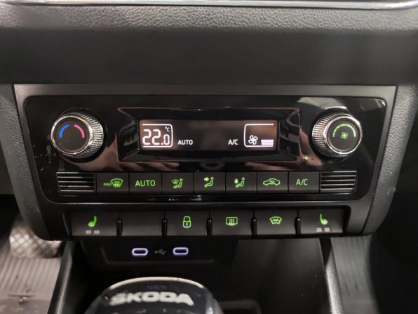 Skoda Rapid II с пробегом 2020 года, цена 1 470 000 рублей, 175645 км, лифтбек, Автокод Объявления