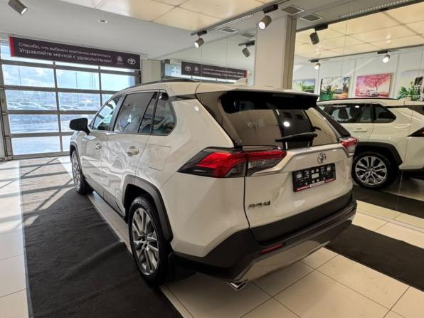 Toyota RAV4 V (XA50) с пробегом 2021 года, цена 3 900 000 рублей, 60682 км, внедорожник, Автокод Объявления