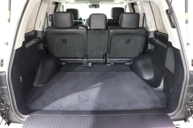 Toyota Land Cruiser 200 Series Рестайлинг 2 с пробегом 2015 года, цена 4 980 000 рублей, 244677 км, внедорожник, Автокод Объявления