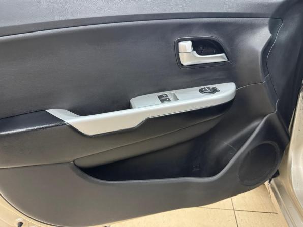 Kia Rio III с пробегом 2014 года, цена 740 000 рублей, 136136 км, хэтчбек, Автокод Объявления