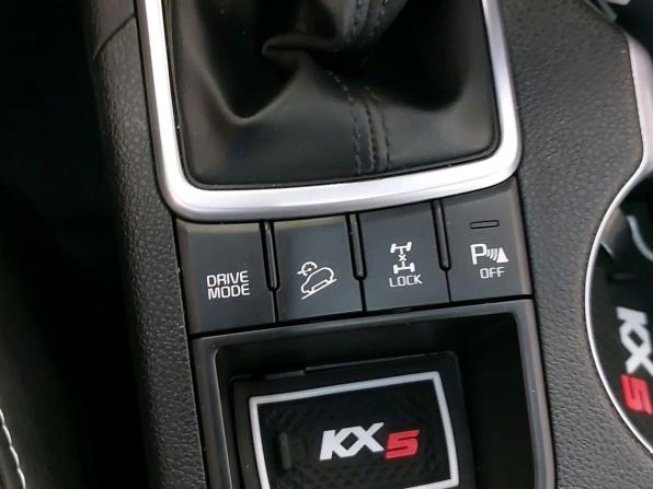Kia Sportage IV Рестайлинг с пробегом 2018 года, цена 1 900 000 рублей, 116802 км, внедорожник, Автокод Объявления