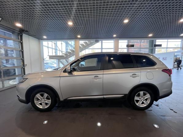 Mitsubishi Outlander III Рестайлинг 3 с пробегом 2019 года, цена 2 000 000 рублей, 133371 км, внедорожник, Автокод Объявления