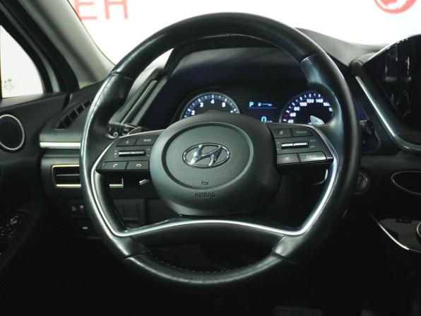Hyundai Sonata VIII (DN8) с пробегом 2022 года, цена 2 650 000 рублей, 41253 км, седан, Автокод Объявления