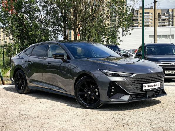 Changan UNI-V I с пробегом 2022 года, цена 2 089 000 рублей, 69129 км, лифтбек, Автокод Объявления