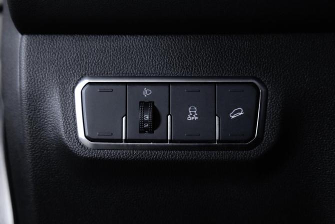 Haval M6 II с пробегом 2024 года, цена 1 749 999 рублей, 49375 км, внедорожник, Автокод Объявления