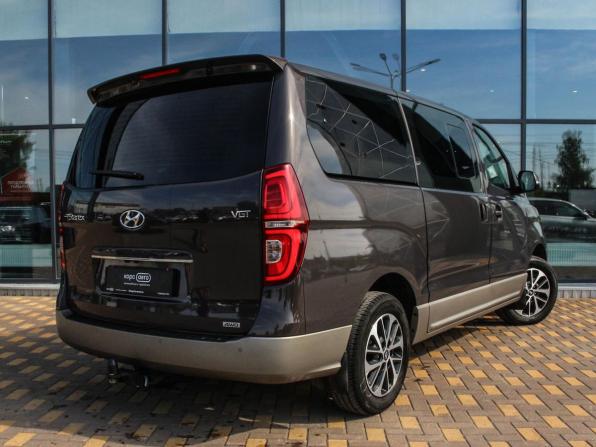 Hyundai Grand Starex I Рестайлинг 2 с пробегом 2020 года, цена 4 500 000 рублей, 40565 км, минивэн, Автокод Объявления