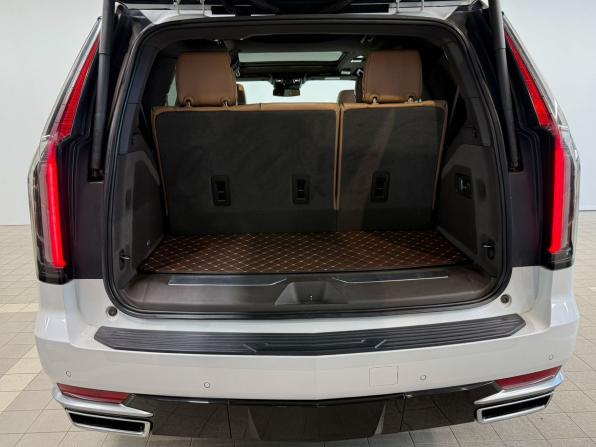 Cadillac Escalade V с пробегом 2021 года, цена 10 100 000 рублей, 55105 км, внедорожник, Автокод Объявления