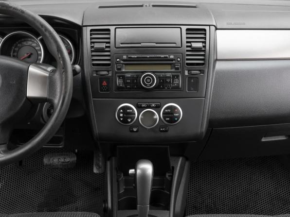 Nissan Tiida I Рестайлинг с пробегом 2011 года, цена 749 000 рублей, 147211 км, хэтчбек, Автокод Объявления