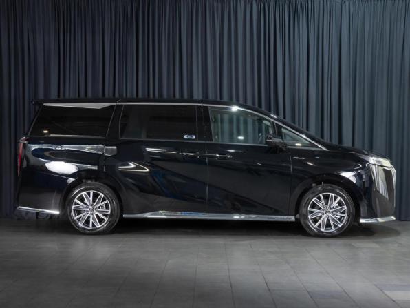 GAC M8 с пробегом 2026 года, цена 5 000 000 рублей, 40 км, минивэн, Автокод Объявления