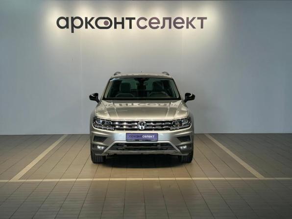 Volkswagen Tiguan II с пробегом 2019 года, цена 2 723 000 рублей, 133048 км, внедорожник, Автокод Объявления