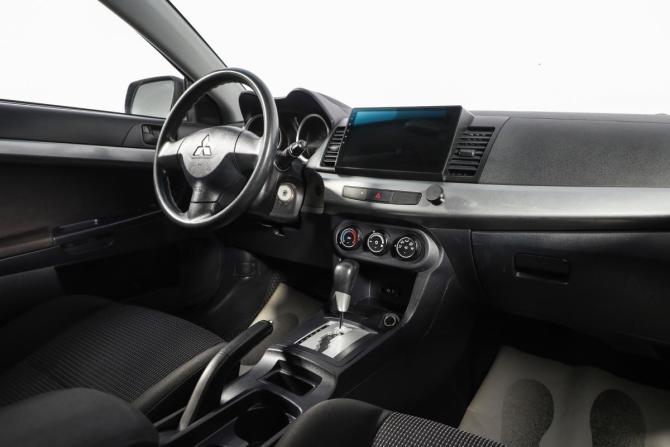 Mitsubishi Lancer X с пробегом 2010 года, цена 799 000 рублей, 200000 км, седан, Автокод Объявления