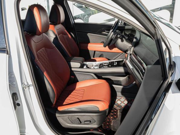 Kia Sportage V с пробегом 2024 года, цена 3 780 000 рублей, 68317 км, внедорожник, Автокод Объявления