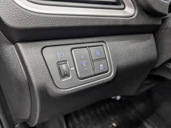 Hyundai Solaris II с пробегом 2017 года, цена 1 260 000 рублей, 118170 км, седан, Автокод Объявления