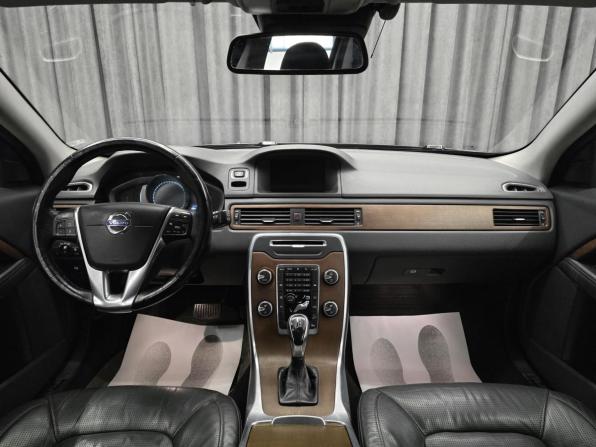 Volvo XC70 II Рестайлинг с пробегом 2014 года, цена 1 640 000 рублей, 250000 км, универсал, Автокод Объявления