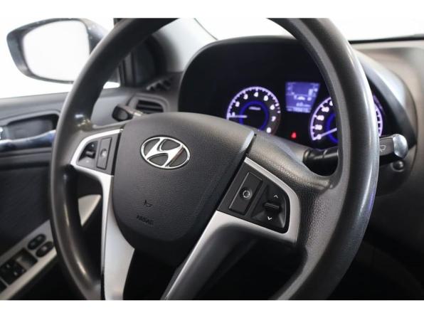 Hyundai Solaris I с пробегом 2013 года, цена 655 000 рублей, 193411 км, седан, Автокод Объявления