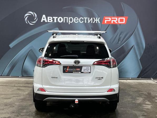 Toyota RAV4 IV (XA40) Рестайлинг с пробегом 2017 года, цена 2 370 000 рублей, 96785 км, внедорожник, Автокод Объявления