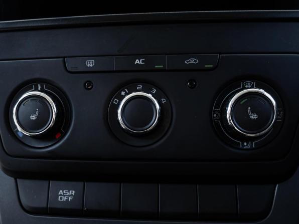Skoda Yeti I с пробегом 2011 года, цена 745 000 рублей, 136823 км, внедорожник, Автокод Объявления