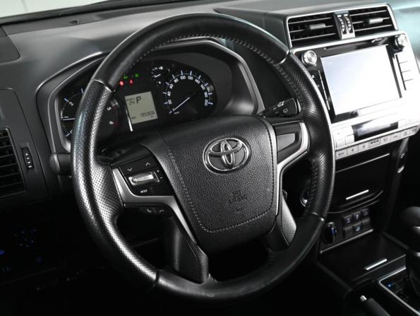 Toyota Land Cruiser Prado 150 Series Рестайлинг 2 с пробегом 2019 года, цена 4 699 000 рублей, 195906 км, внедорожник, Автокод Объявления