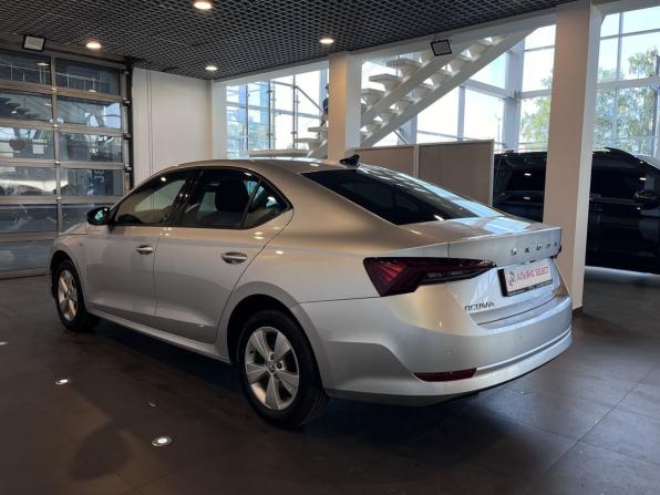 Skoda Octavia IV (A8) с пробегом 2021 года, цена 2 160 000 рублей, 162231 км, лифтбек, Автокод Объявления