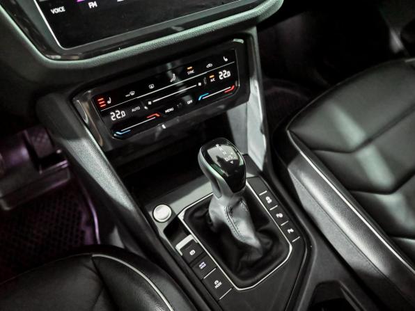 Volkswagen Tiguan II Рестайлинг с пробегом 2021 года, цена 3 550 000 рублей, 64781 км, внедорожник, Автокод Объявления