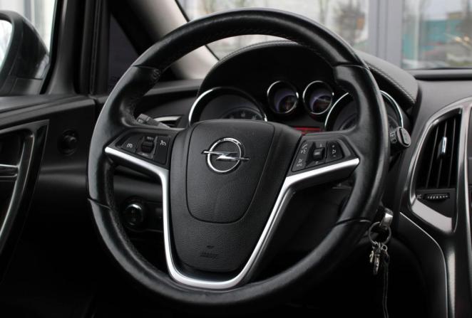 Opel Astra H Рестайлинг с пробегом 2011 года, цена 750 000 рублей, 139807 км, хэтчбек, Автокод Объявления