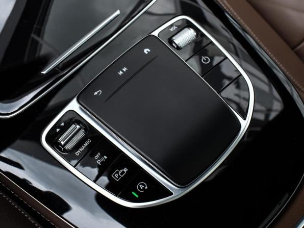 Mercedes-Benz E-Класс V (W213 S213 C238) Рестайлинг с пробегом 2020 года, цена 5 600 000 рублей, 45721 км, седан, Автокод Объявления