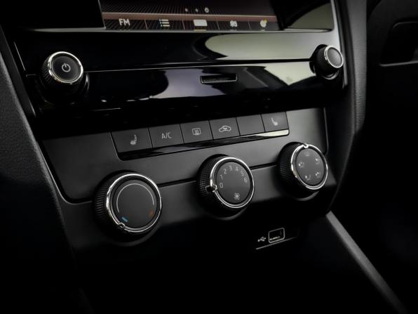 Skoda Octavia III (A7) Рестайлинг с пробегом 2019 года, цена 1 750 000 рублей, 97886 км, лифтбек, Автокод Объявления