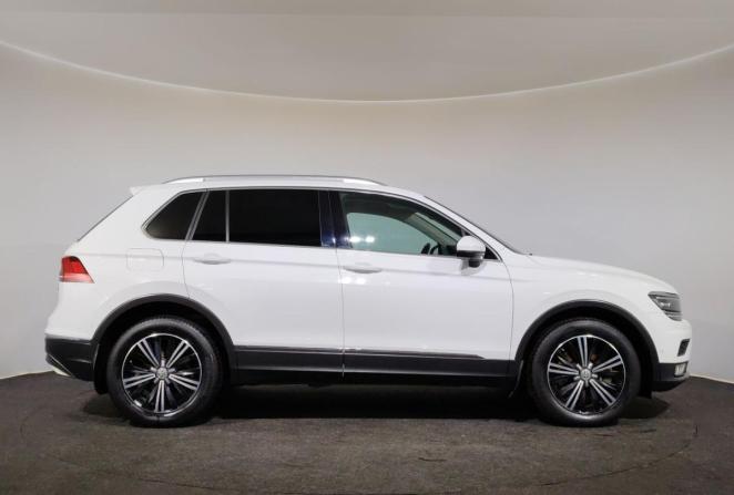 Volkswagen Tiguan II с пробегом 2017 года, цена 2 400 000 рублей, 175235 км, внедорожник, Автокод Объявления