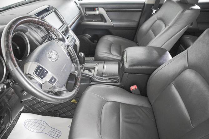 Toyota Land Cruiser 200 Series с пробегом 2009 года, цена 3 449 000 рублей, 318000 км, внедорожник, Автокод Объявления