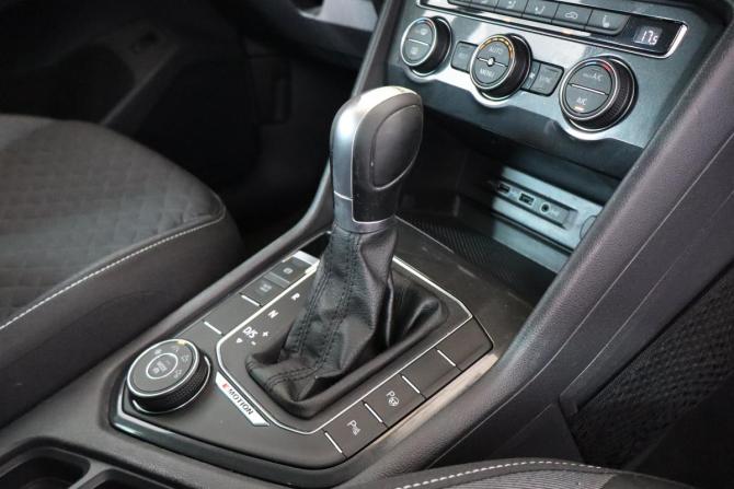 Volkswagen Tiguan II с пробегом 2018 года, цена 1 999 000 рублей, 211000 км, внедорожник, Автокод Объявления