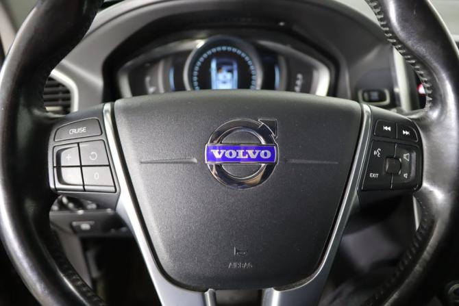 Volvo XC60 I Рестайлинг с пробегом 2015 года, цена 2 599 990 рублей, 100120 км, внедорожник, Автокод Объявления