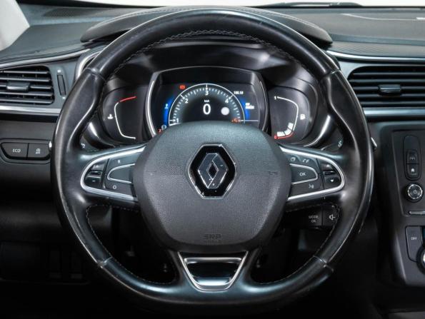 Renault Kadjar I с пробегом 2016 года, цена 1 399 000 рублей, 256764 км, внедорожник, Автокод Объявления