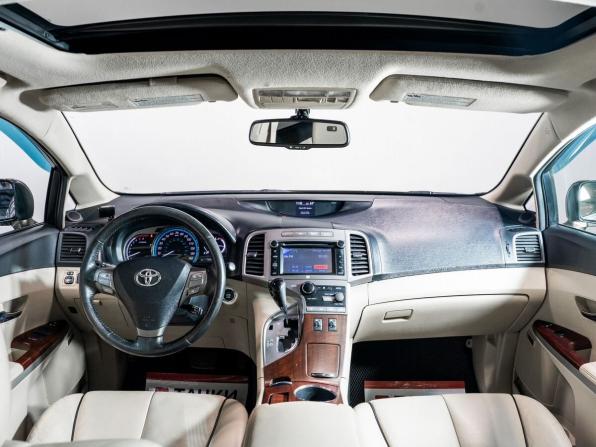 Toyota Venza I с пробегом 2010 года, цена 1 695 000 рублей, 179000 км, внедорожник, Автокод Объявления